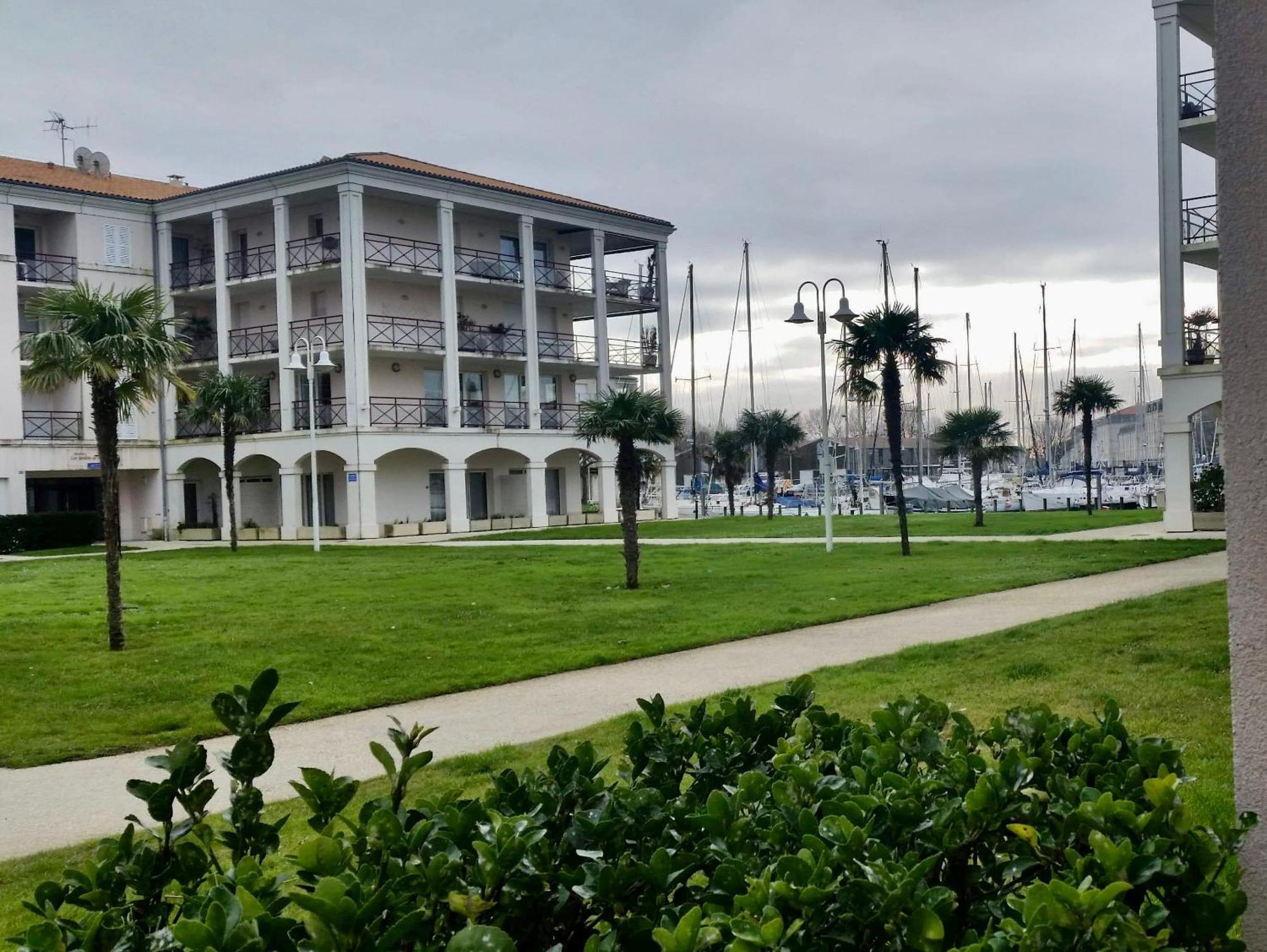 Le Coin Du Curiste - Port De Plaisance Apartment
